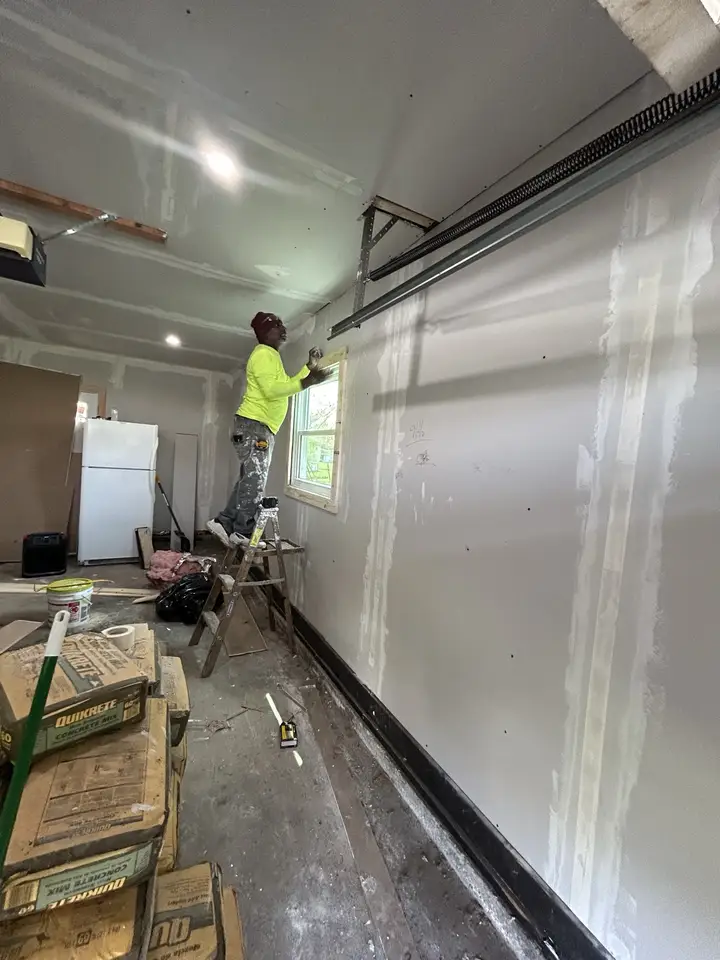 Drywall finishing in a garage