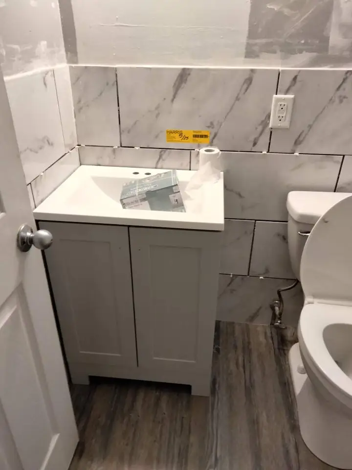 New bathroom vanity and tile